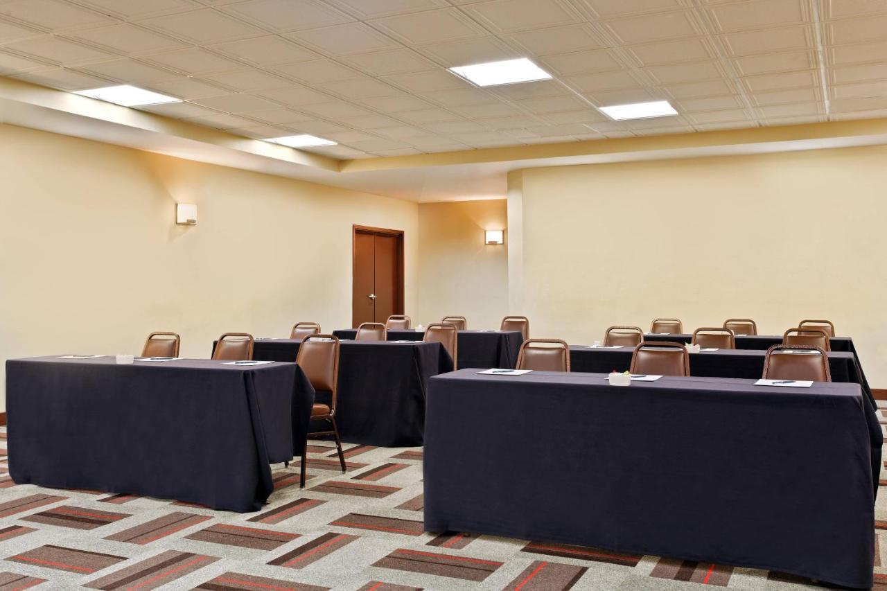 Four Points By Sheraton College Station Bagian luar foto